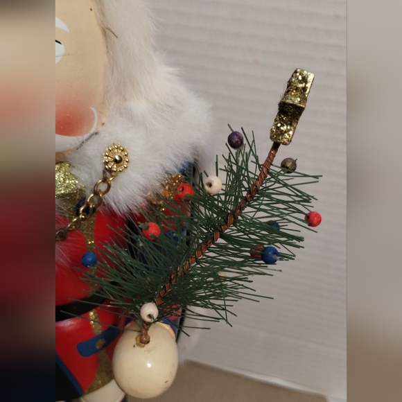 King Nutcracker With Cape Holding A Christmas Tree - Picture 13 of 16